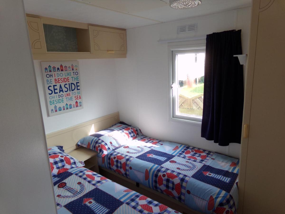 Happydaze Caravan Bacton  Luaran gambar